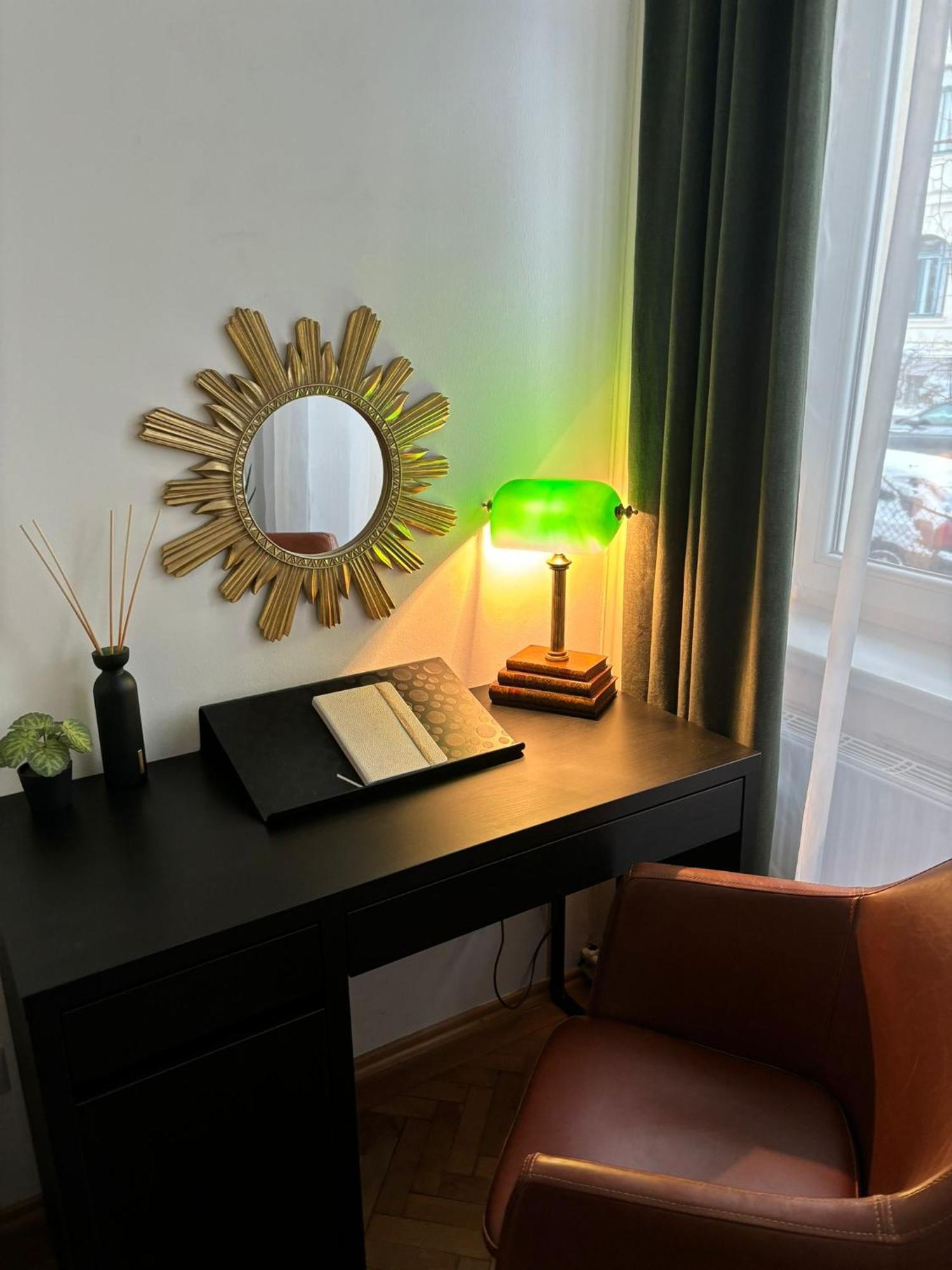 Apartment 5 Min Schoenbrunn Gloriette, Direct To City Center, Free Parking เวียนนา ภายนอก รูปภาพ